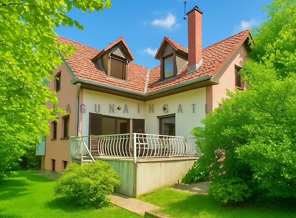 Eladó ház Budapest, II. kerület, Hársakalja