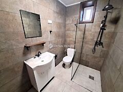 Eladó ház Tiszajenő