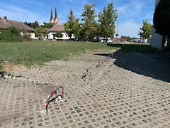 Eladó garázs Törökszentmiklós, Városközpont