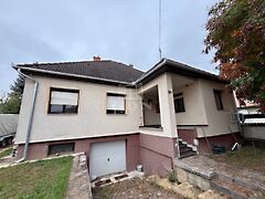 Eladó ház Bábolna