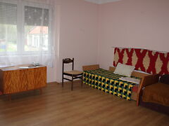 Eladó ház Fehértó