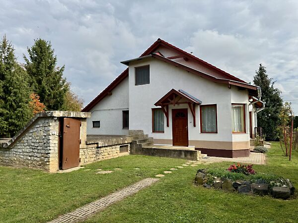 Eladó ház Keszthely