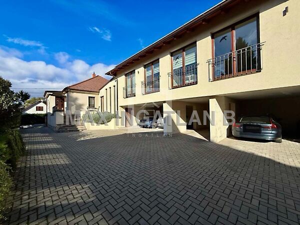 Eladó iroda Budaörs