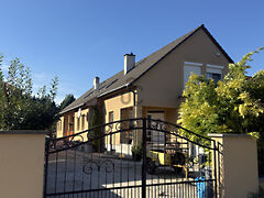 Eladó ház Győrújfalu