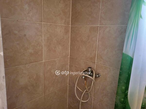 Eladó nyaraló Szentmártonkáta