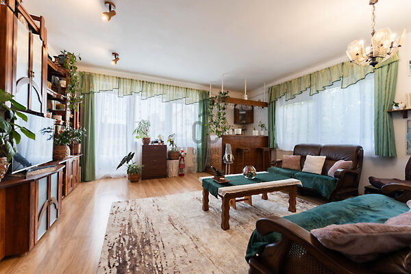 Eladó ház Várpalota, Kismező