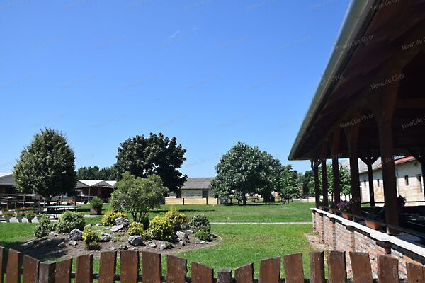 Eladó üzleti Győr, Gyirmót