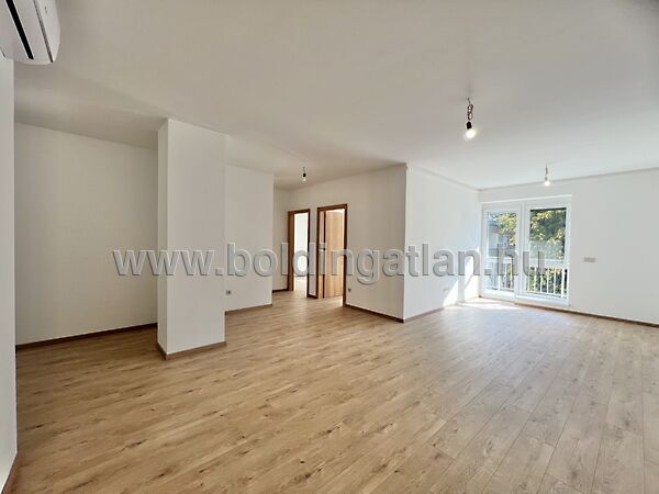 Eladó lakás Kaposvár, Belváros