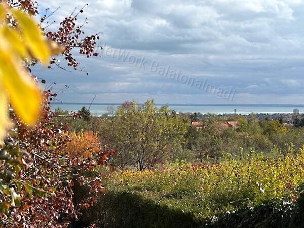 Eladó földterület Balatonalmádi