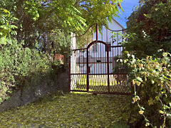 Eladó ház Győrújbarát