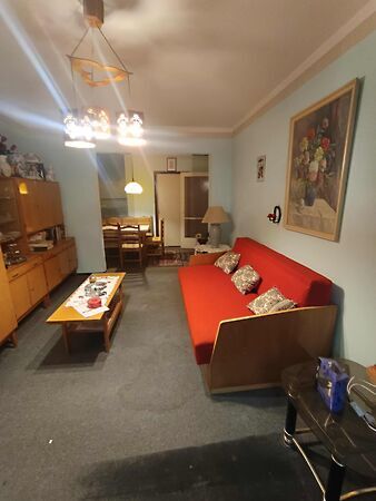 Eladó lakás Oroszlány