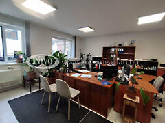 Kiadó üzleti Veszprém