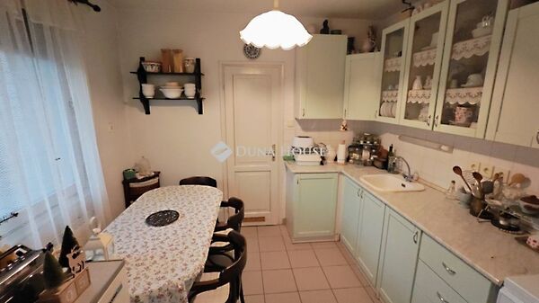 Eladó lakás Kecskemét