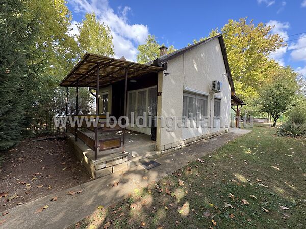 Eladó nyaraló Dombóvár, Dombóvár-Gunaras