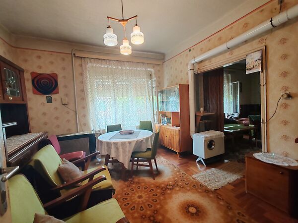 Eladó ház Jászladány