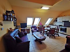 Eladó lakás Szeged, Újrókus