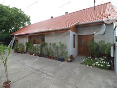 Eladó ház Akasztó