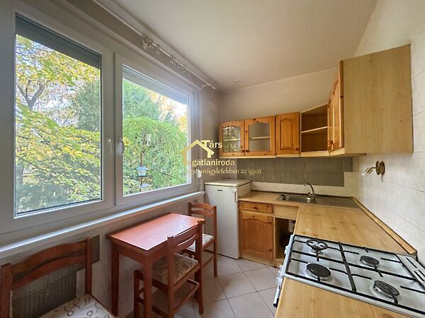 Eladó lakás Győr, Adyváros