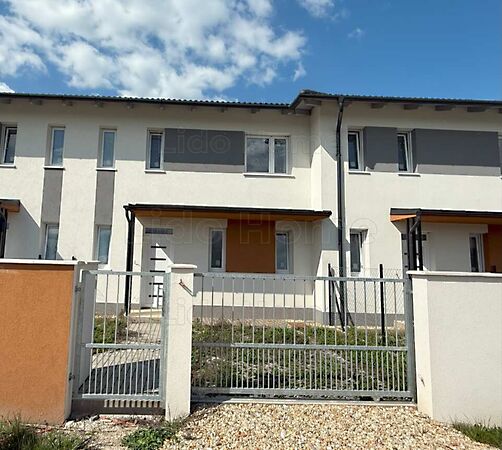 Eladó lakás Balatonföldvár