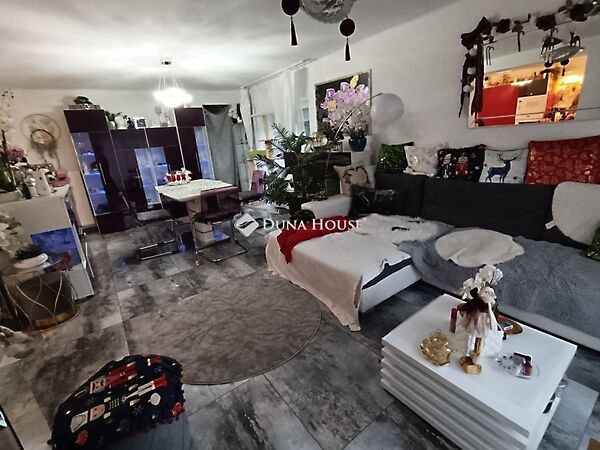 Eladó ház Esztergom