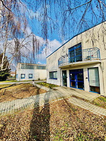 Eladó ipari Dunaújváros, Volán telep