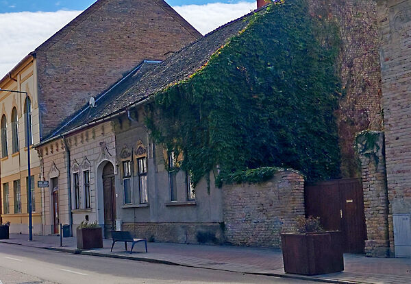 Eladó lakás Makó, Belváros