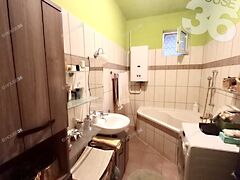 Eladó ház Helvécia