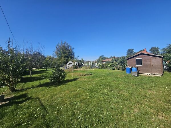 Eladó földterület Máriakálnok