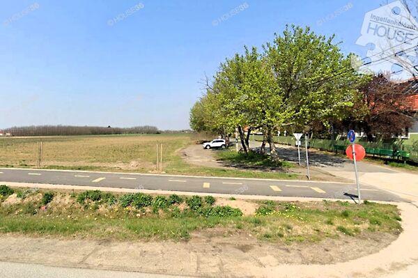 Eladó földterület Ballószög