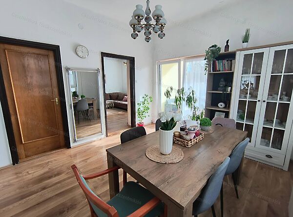 Eladó ház Törökszentmiklós, Városközpont