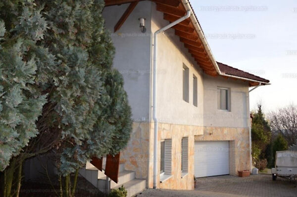 Eladó ház Veresegyház