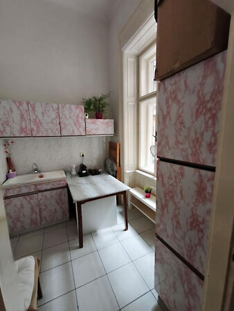 Eladó lakás Budapest, VI. kerület