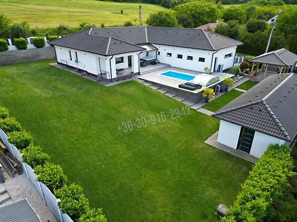 Eladó ház Vácduka