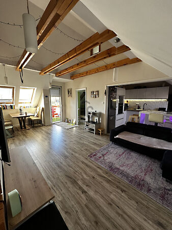 Eladó lakás Hajdúsámson