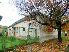 Eladó ház Balatoncsicsó