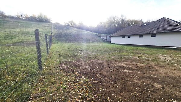 Eladó földterület Pannonhalma