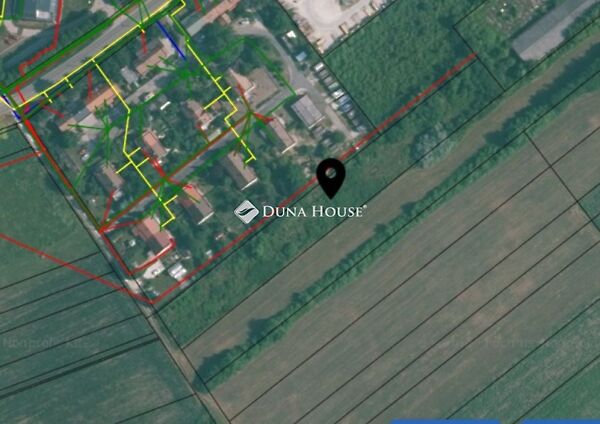 Eladó földterület Bicske