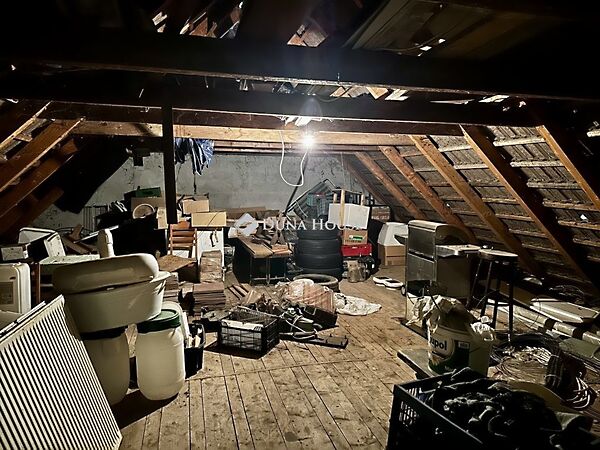 Eladó üzleti Villány