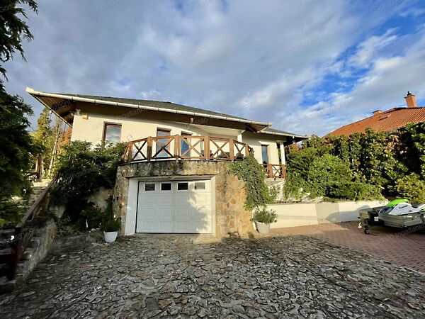 Eladó ház Gödöllő