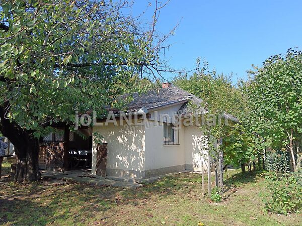 Eladó földterület Hahót