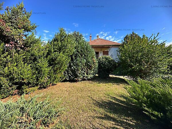 Eladó ház Szentendre, Izbég