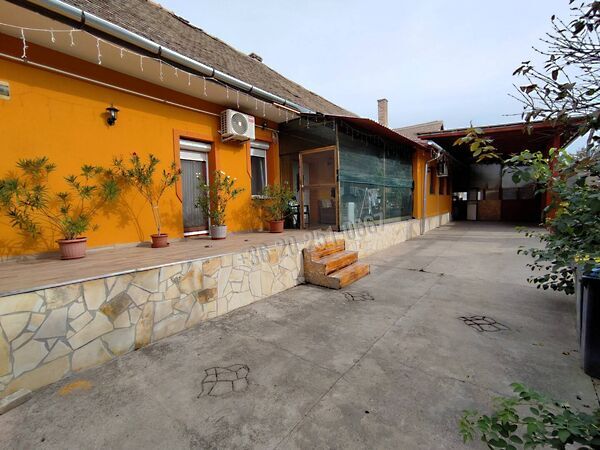 Eladó ház Bátaszék