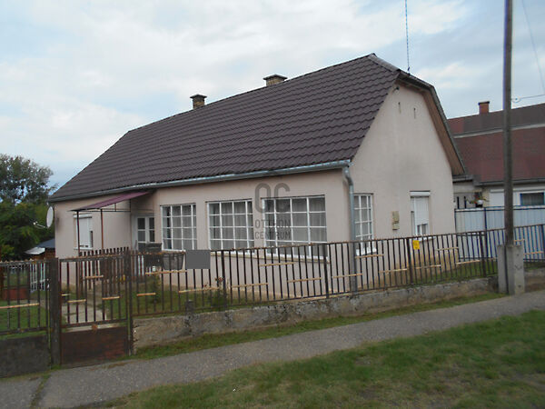 Eladó ház Szabolcsveresmart