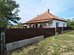 Eladó ház Tiszaroff