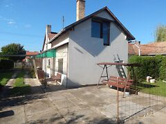 Eladó ház Sárisáp