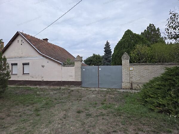 Eladó ház Mélykút