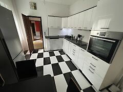 Eladó ház Székesfehérvár, Felsőváros