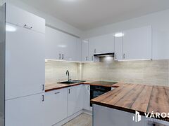 Eladó lakás Szeged, Újrókus