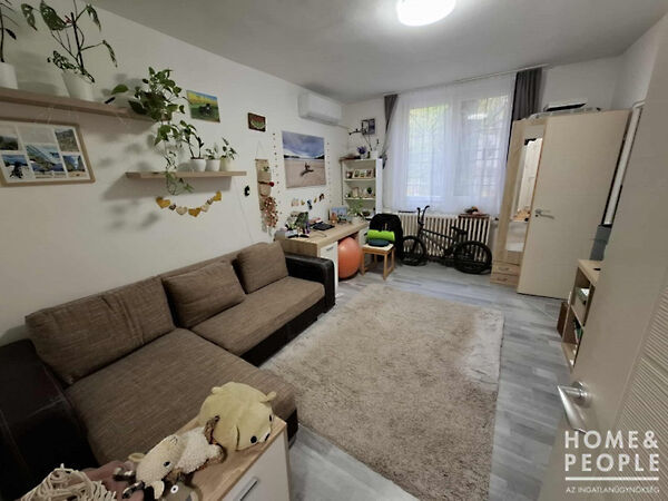 Eladó lakás Szeged, Újszeged