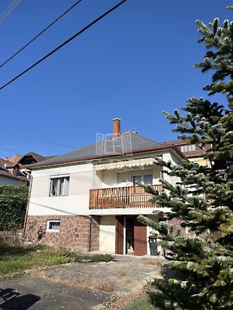 Eladó ház Alsóörs